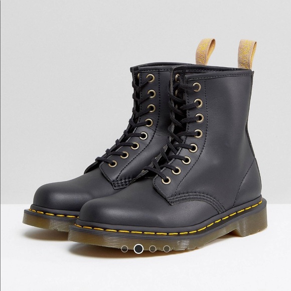 Dr Martens Lace Up 8 Eye Boot - Picture 5 of 6